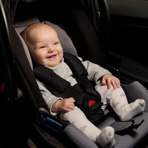 Fotografía de la silla de auto Mountain Buggy Protect