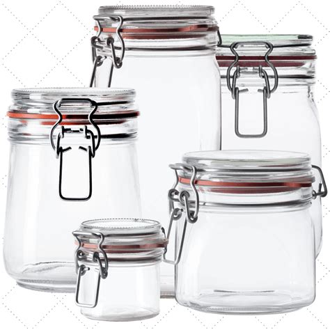 Foto: selección de tarros de cristal herméticos y bandejas de silicona para porciones