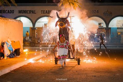 Ilustración o fotografía de la festividad del toro de fuego en las calles de Pulpí
