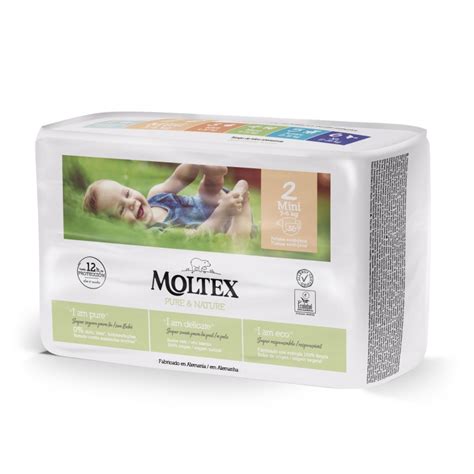 imagen de un bebé sonriente usando un pañal Moltex talla 2, destacando el ajuste ergonómico