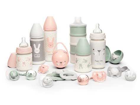 Variedad de biberones Suavinex con diferentes capacidades