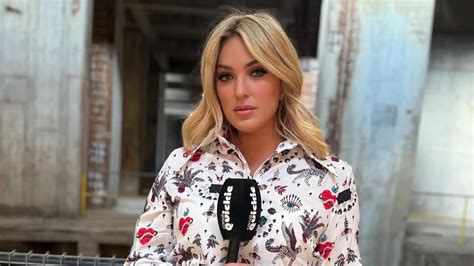 Fotografía de Marta Riesco en el plató de televisión durante su participación en el programa 'Ni que fuéramos Shhh'