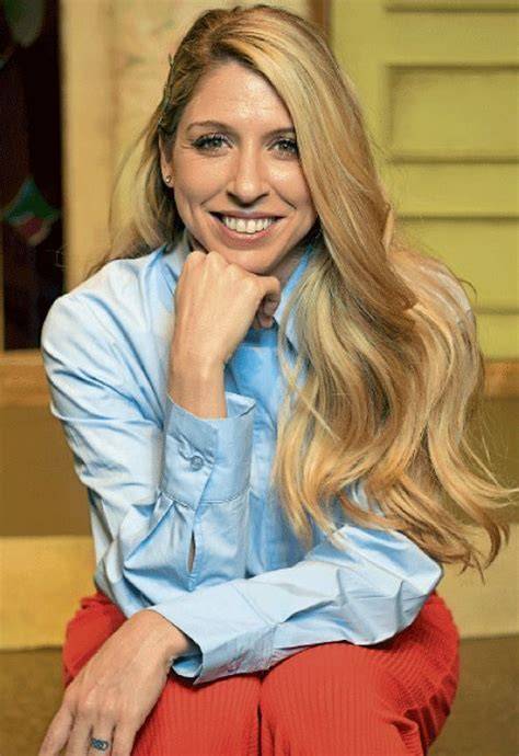 Florencia Bertotti, imagen de perfil profesional