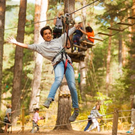 Esquí y parque multiaventura en La Pinilla
