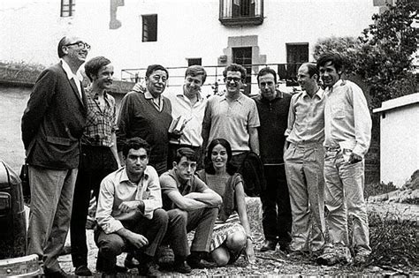 Fotografía histórica o representación gráfica del movimiento cultural vasco Ez Dok Amairu