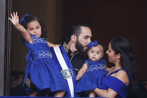 Esquema de las empresas publicitarias de la familia Bukele