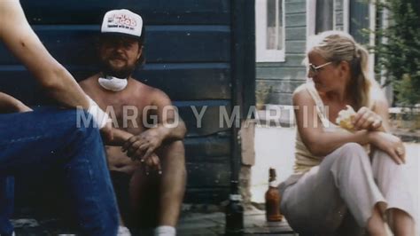 Fotografía de archivo de Martin Verfondern y Margo Pool en los primeros años de su llegada a Santoalla.