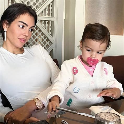 Foto de Georgina Rodríguez con su hija Bella Esmeralda