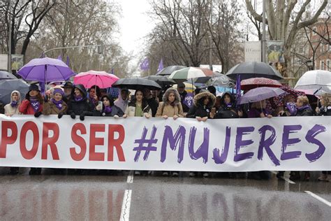 Foto de manifestación feminista por el derecho a decidir y la igualdad