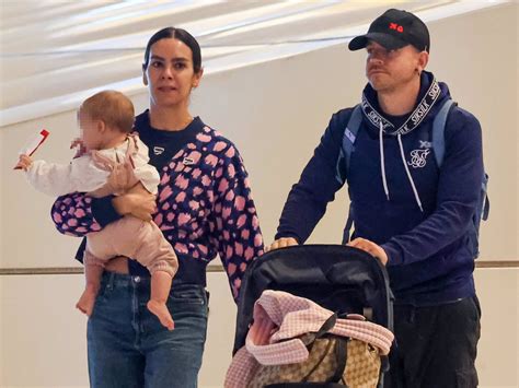 Cristina Pedroche y Dabiz Muñoz con su recién nacido, Isai