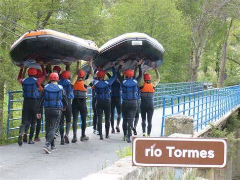 Equipo de búsqueda en el río Tormes durante las labores de rescate