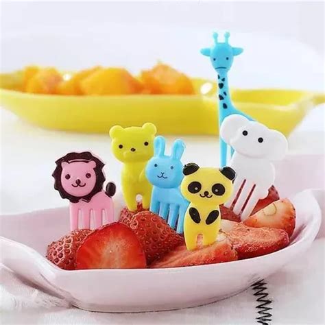 Brochetas con forma de animales o personajes para niños