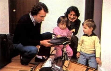 Foto familiar de José Luis Perales con su esposa Manuela Vargas y sus hijos Pablo y María Perales