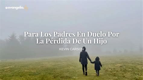 Imagen simbólica de padres en duelo por la pérdida de un hijo