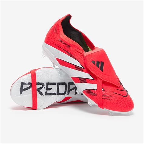 Botas de fútbol Adidas Predator para niños en diferentes colores