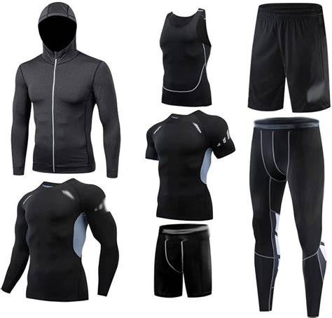 Variedad de ropa deportiva infantil para diferentes deportes