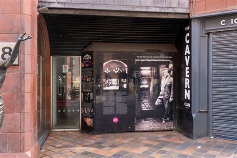 Entrada original de The Cavern Club en Mathew Street en los años 60