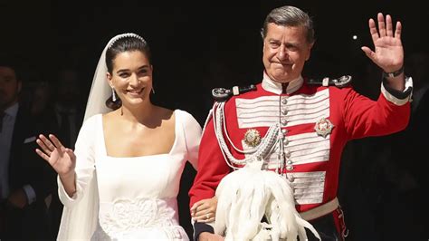 Fotografía de la boda de Heidi y James.