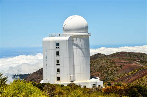 Observatorio del Teide con telescopios