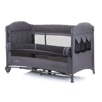 Cuna de viaje Merida Linen de Chipolino plegada con su bolsa de transporte