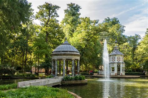 Jardín del Príncipe de Aranjuez con elementos acuáticos
