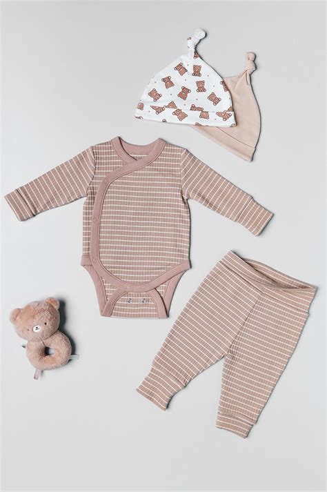Diseño de ropa de bebé Primark
