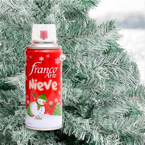 Nieve artificial hecha con maicena y espuma de afeitar en un bol