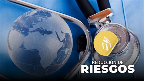 Infografía comparativa sobre la reducción de riesgos en embarazos múltiples mediante la transferencia de embrión único.