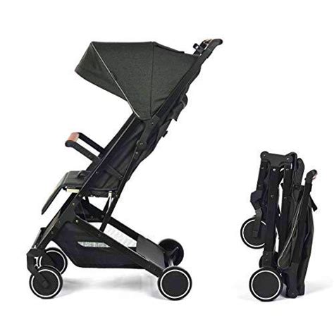 Silla de paseo Star Ibaby Air Plus en color azul, mostrando su diseño compacto y ruedas delanteras giratorias.