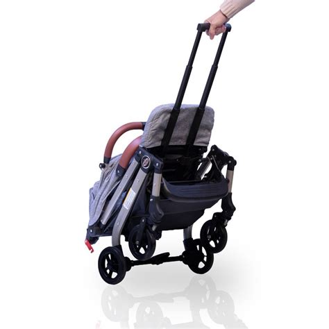 Esquema detallado de la silla de paseo París ATAA Baby, mostrando sus dimensiones y características clave.