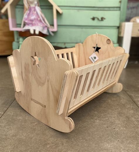 Diseño de una cuna de madera tradicional