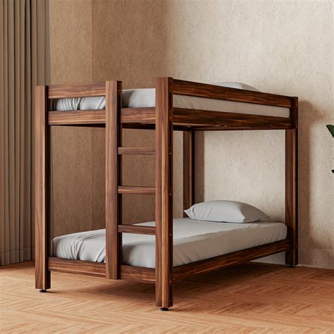 Infografía comparativa de acabados de madera para literas infantiles