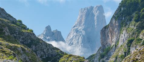 Imagen de la Fuente del Infierno en los Picos de Europa, lugar de nacimiento del río Sella