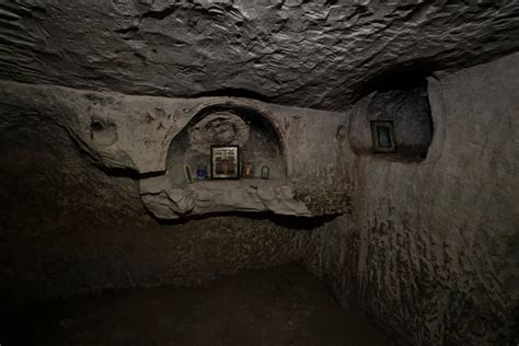 Tumba de Salomé, Israel, con inscripciones y lámparas de aceite