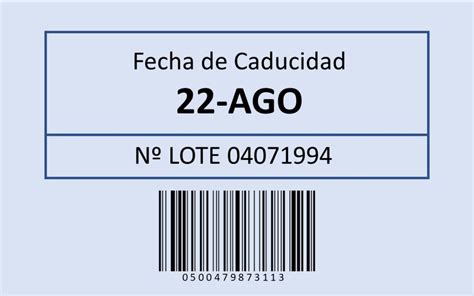 Etiqueta de fabricación o fecha de caducidad de una silla de coche.