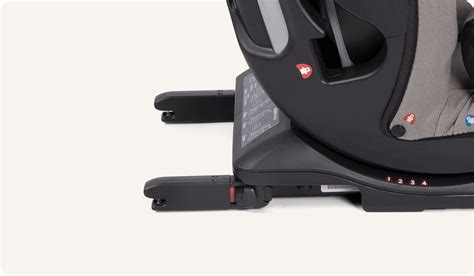Detalle del reposacabezas y acolchado de la silla Thunder Isofix
