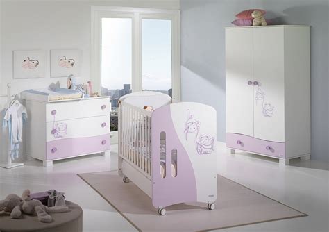 varios muebles de bebé Micuna en un dormitorio infantil