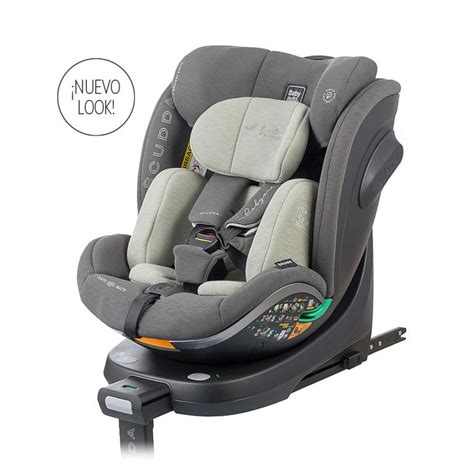Foto de una silla de coche para bebé Hauck instalada en un vehículo