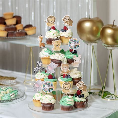 Cupcakes de baby shower con decoración temática
