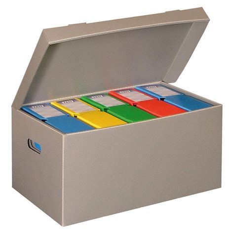 Cajas archivadoras normalizadas en un depósito