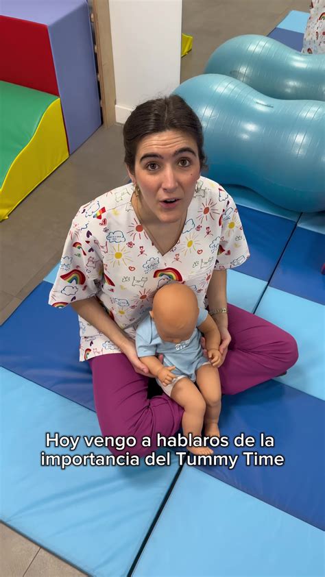 Bebé prematuro realizando 