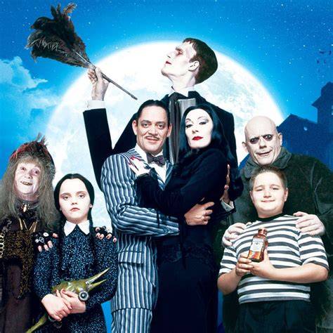 Retrato de la Familia Addams en estilo gótico y humorístico