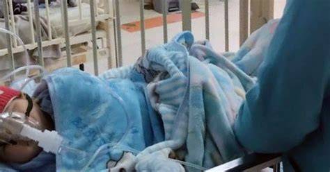 Representación de un niño con afección respiratoria