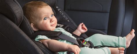 Foto temática: Bebé seguro en silla de coche Babyauto