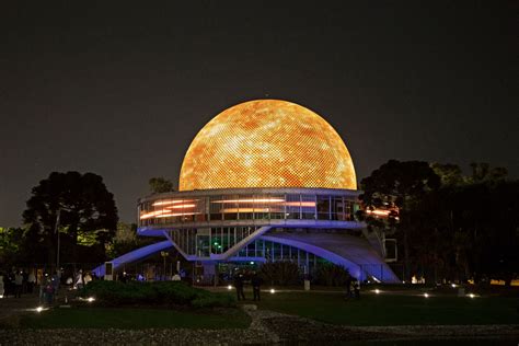 Imagen del Planetario Galileo Galilei de Buenos Aires durante la presentación de Patito Feo.
