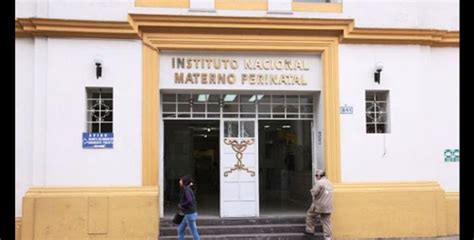 Edificio histórico de la Casa de la Maternidad y Escuela de Partos en Perú