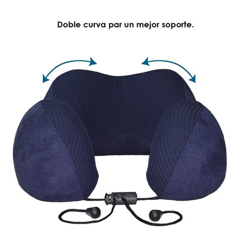 Foto de un bebé usando un cojín cervical en una silla de coche