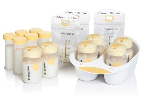 Foto de diferentes tipos de envases para leche materna (bolsas y biberones sin BPA)