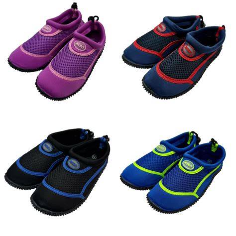 Foto de zapatillas de agua infantiles