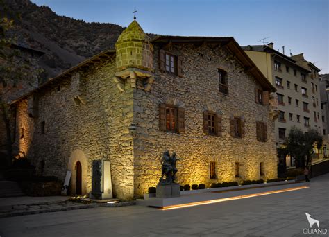 Casa de la Vall en la moneda de 1€ de Andorra.